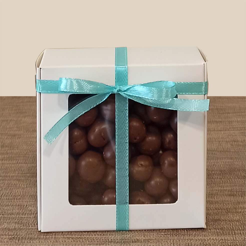 Nocciole ricoperte di cioccolato al latte